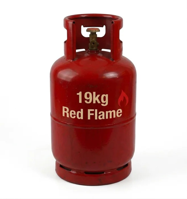 19 kg LPG gas cylinder refill — family kitchen with hob and gas geyser. Free same-day delivery across Cape Town from Red Flame Gas Supplier.